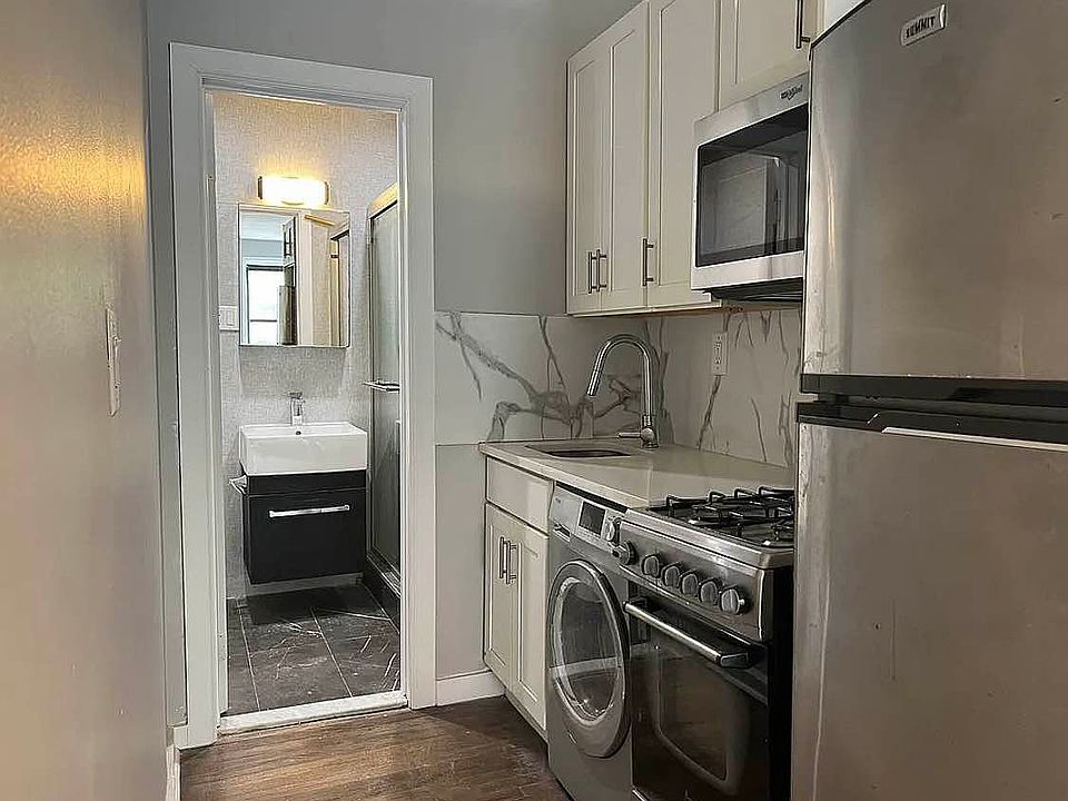 1st image of 154 E 106th St APT 1B