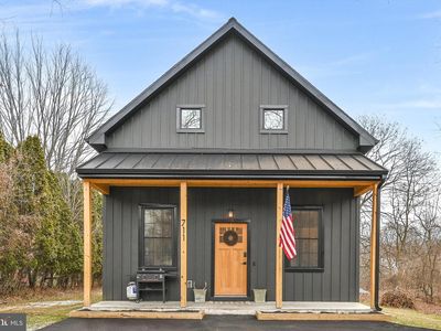 711 Grove Ave, Mohnton, PA, 19540