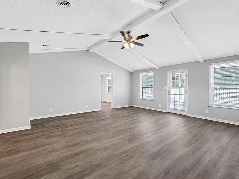 108 Lake Terrace Cir — Photo 4