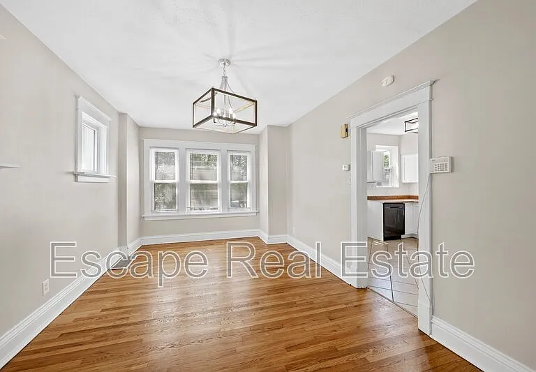 5616 S Kingshighway Blvd — Photo 8
