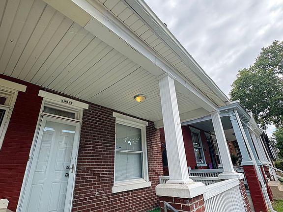 2nd image of 1908 Bellevue Rd