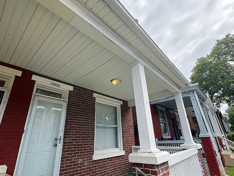 1908 Bellevue Rd — Photo 2