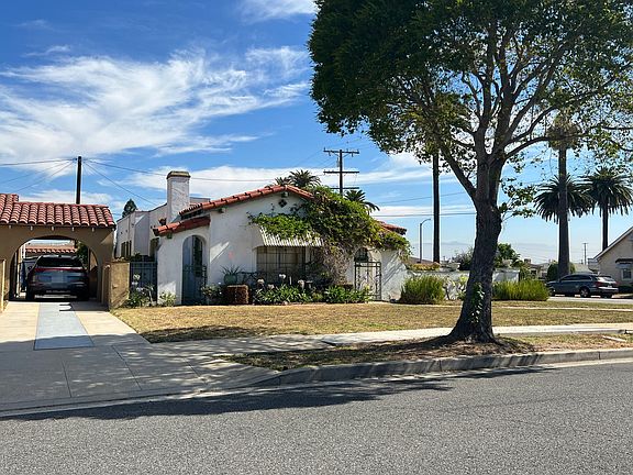2nd image of 3501 W 74th Pl
