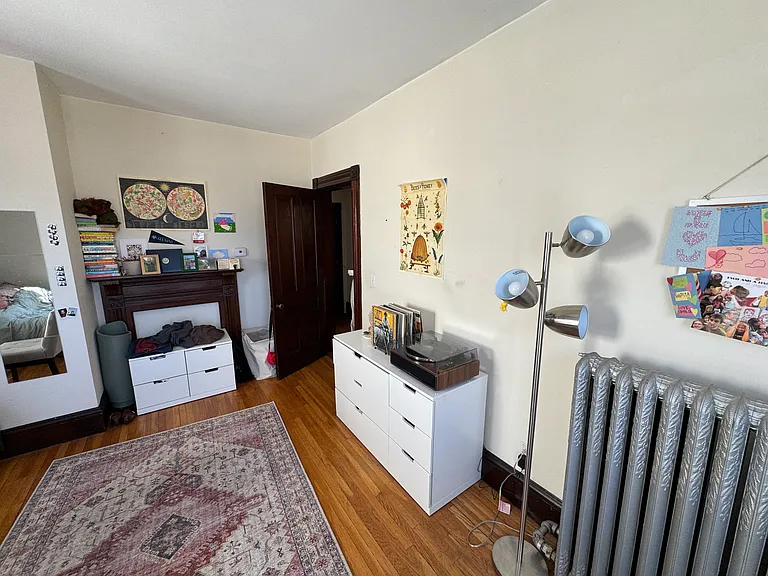 211 Holland St #3 — Photo 4