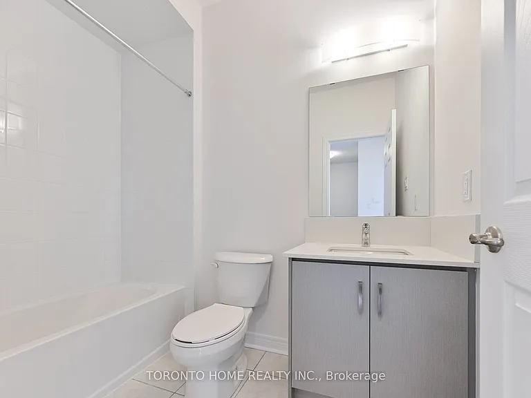 113 Mumbai Dr — Photo 32