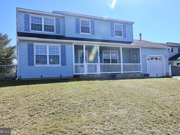 3rd image of 42 Nashua Dr