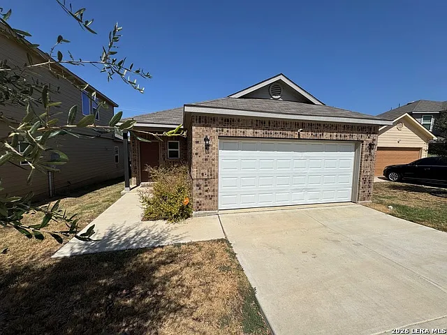 20715 Maple Grv