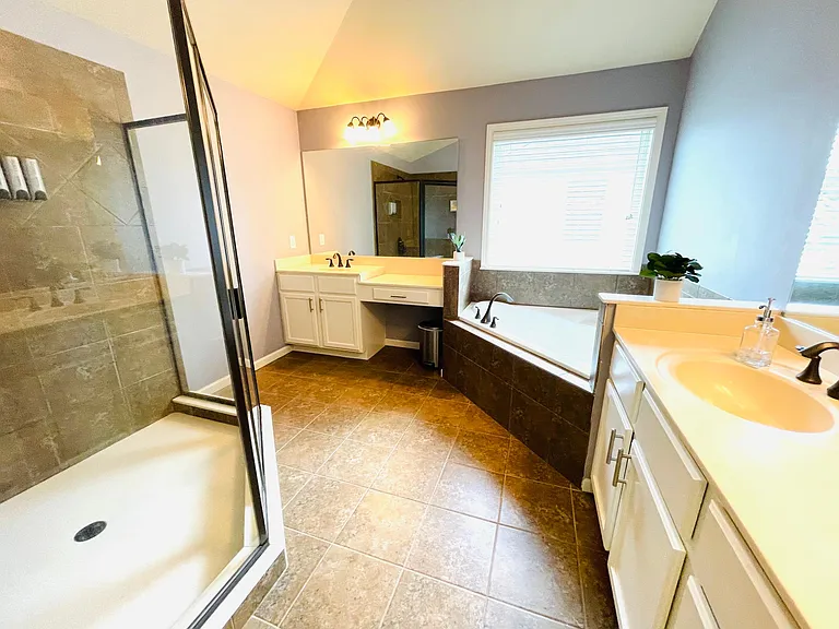 276 Lakestone Pkwy — Photo 37