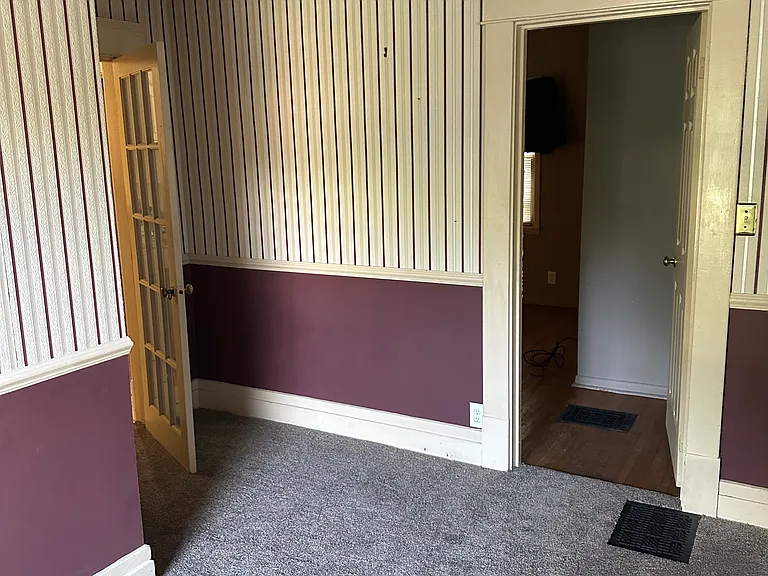 215 S Grant Ave — Photo 3
