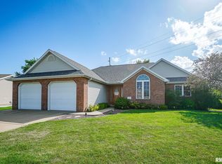 132 Heatherview Dr, East Peoria, IL