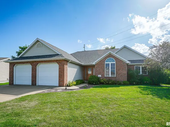 132 Heatherview Dr, East Peoria, IL 61611