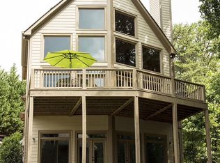 325 Woodland Cir, Dawsonville, GA 30534