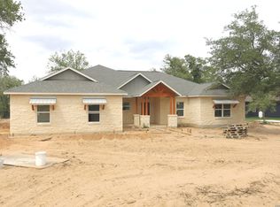 142 Timber Pl, La Vernia, TX 78121