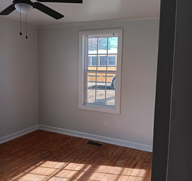 1st image of 511 Margin St