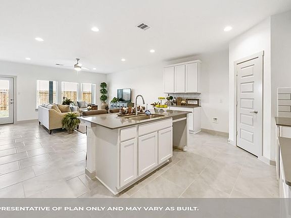 2nd image of 10623 Kings River Dr