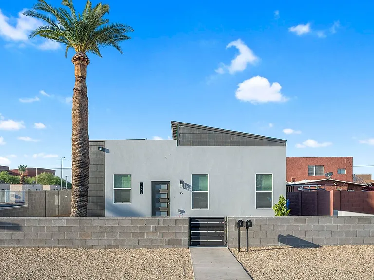 3753 E Polk St #A — Photo 31