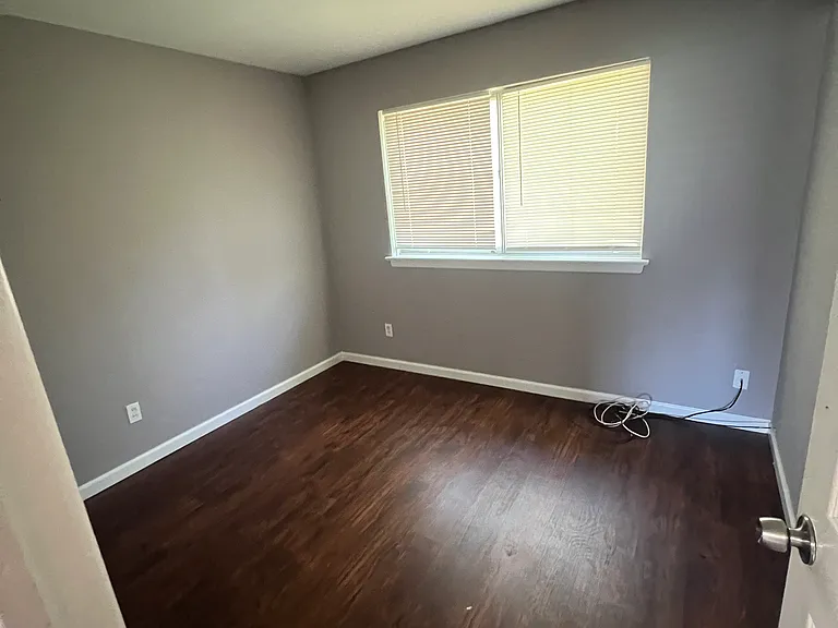 824 Loyola Dr #824 — Photo 11