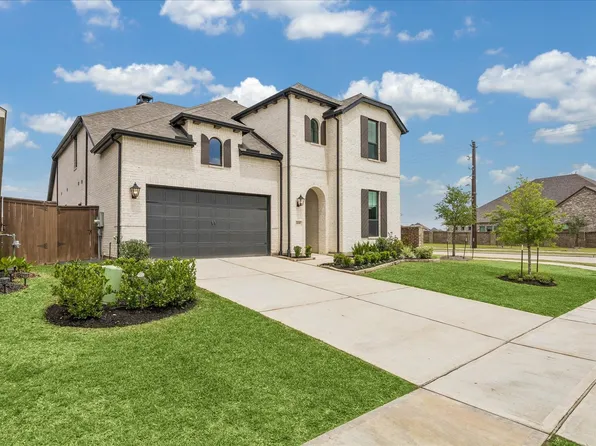 438 Livermore St, Webster, TX 77598