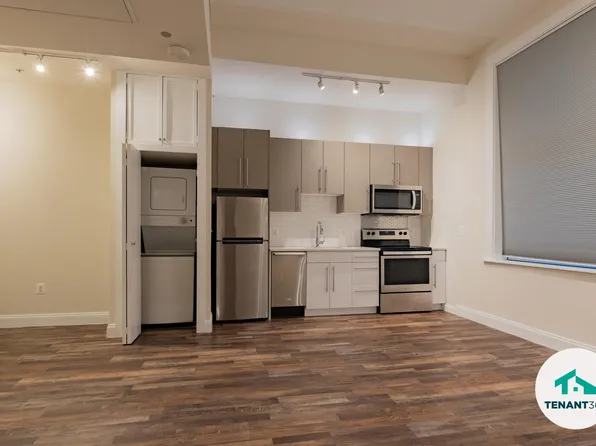 8 E Fayette St, Baltimore, MD