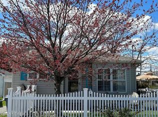 1733 Melrose Ave, Lake Como, NJ 07719