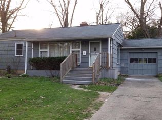 713 Collegewood Dr, Ypsilanti, MI 48197