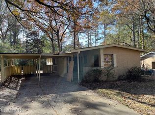 1221 Tara Rd, Jackson, MS 39212