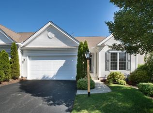 8 Canoe Lndg, Plymouth, MA 02360