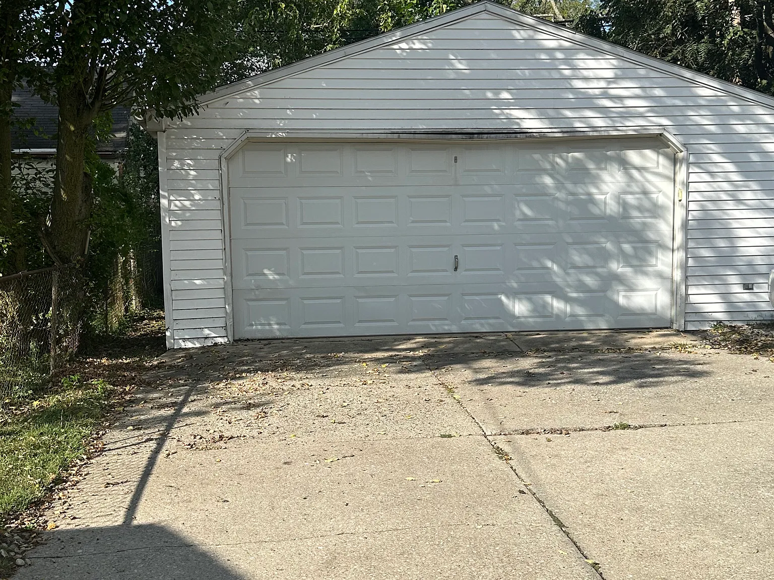2330 Berdan Ave — Photo 2