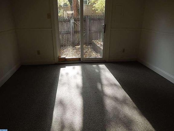 4th image of 58 Park Vallei Ln