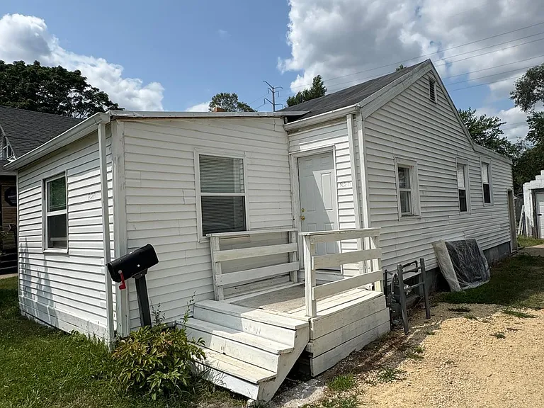 820 Brooke Rd — Photo 6