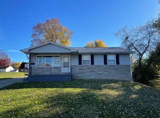305 Blossom Ave, Campbell, OH