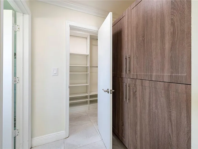 5200 NE 15th Ave — Photo 19
