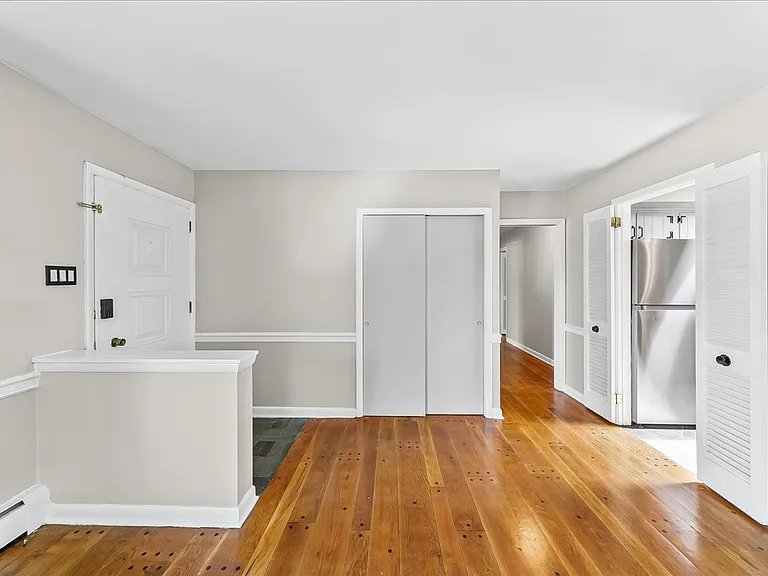 225 Chestnut St — Photo 7