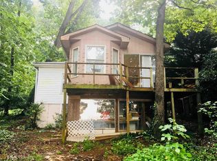 8744 Lake Dr, Snellville, GA