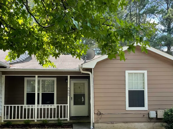 5665 Waterford Ct, Morrow, GA 30260