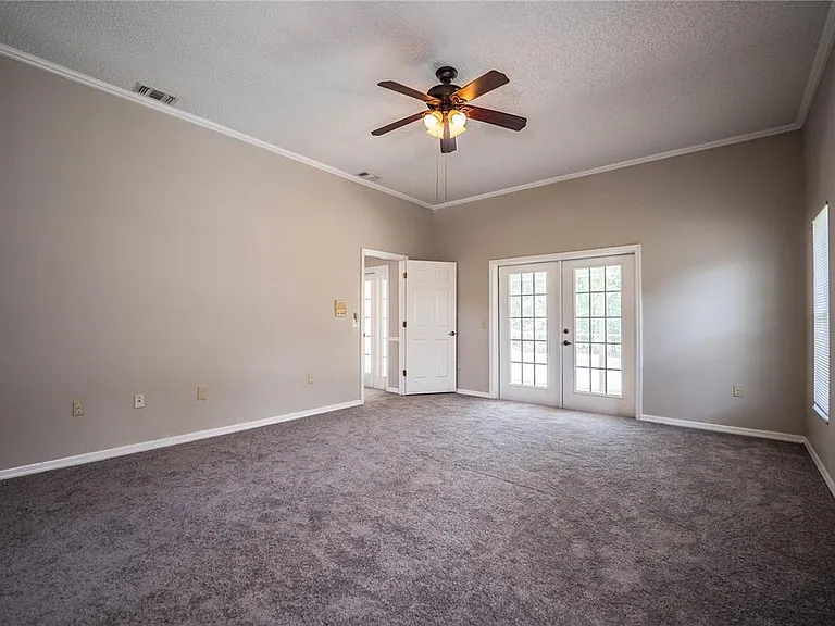 2326 Deerbrook Dr — Photo 39