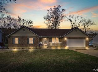 12194 Cedar Circle Dr, Sainte Genevieve, MO 63670