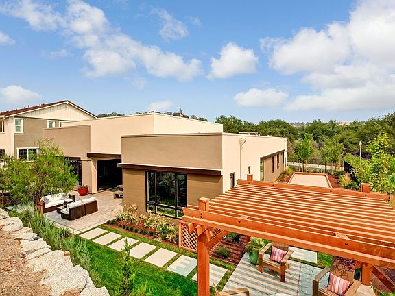 Backyard ideal for entertaining