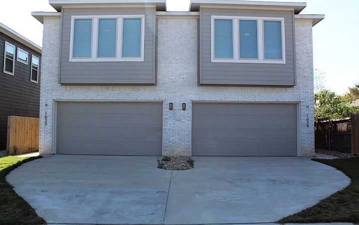 1st image of 1628 E Davis Ave