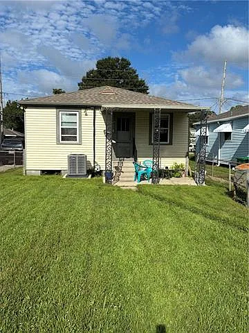 2 bed, 1.0 bath, 850 sqft, $1,800 — Photo 3