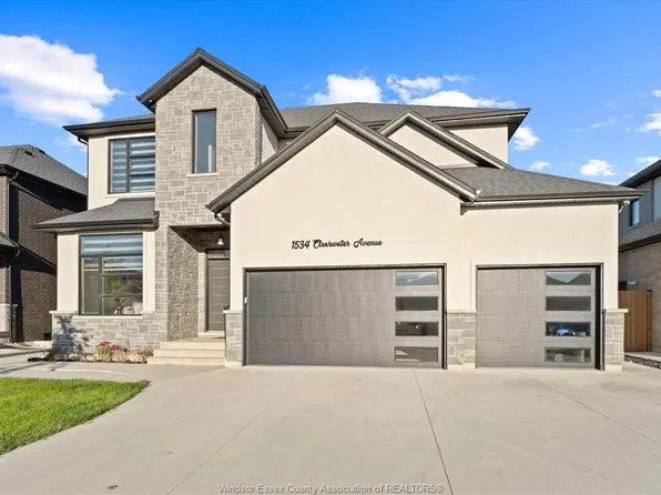 1534 Clearwater Ave, Windsor, ON N8P 0E9