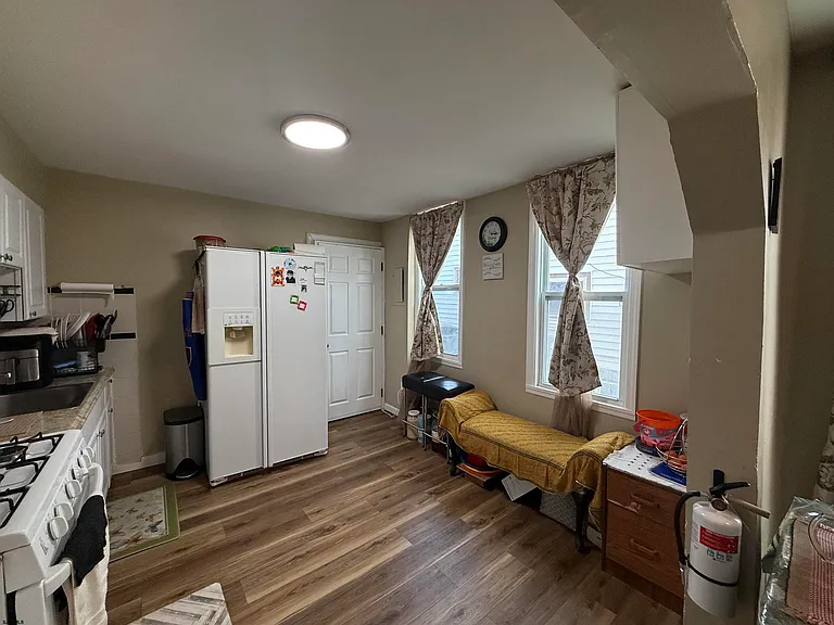 29 N Texas Ave — Photo 18