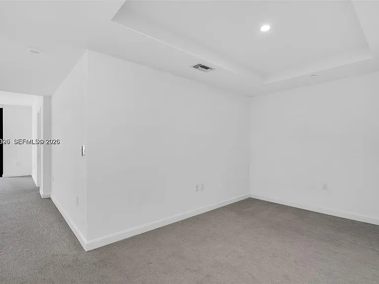45 SW 9th St #2204 — Photo 15