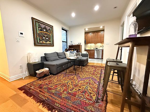 2nd image of 355 W 51st St #200