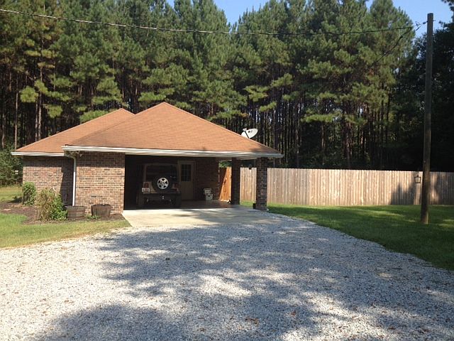 2nd image of 156 Armstrong Rd