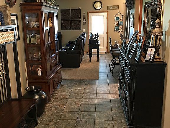 2nd image of 9039 Castlewood Dr SE