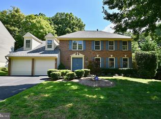 7837 Valleyfield Dr, Springfield, VA 22153