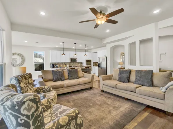 1166 Berrydale Dr, Northlake, TX 76226
