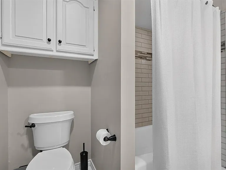 2335 Highlands Creek Rd — Photo 20