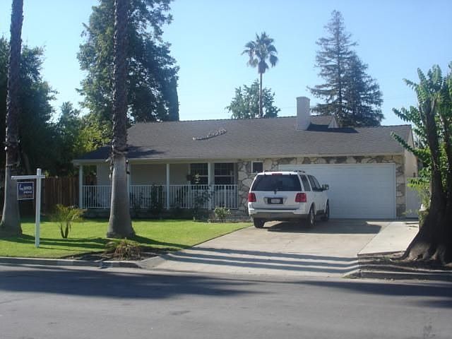 1st image of 300 E Haven Ave
